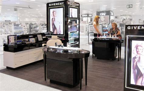 givenchy boutique madrid|Madrid — Givenchy Madrid ECI Castellana.